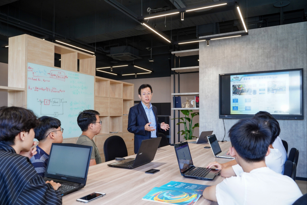 友達北科聯合研發中心，提供產學技術交流的空間，亦促進雙方創新研發能量