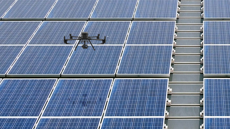 好体育官方app下载以无人机搭配IR Sensor热显像技术进行全方面模块健检，有效降低人力成本并提升发电量