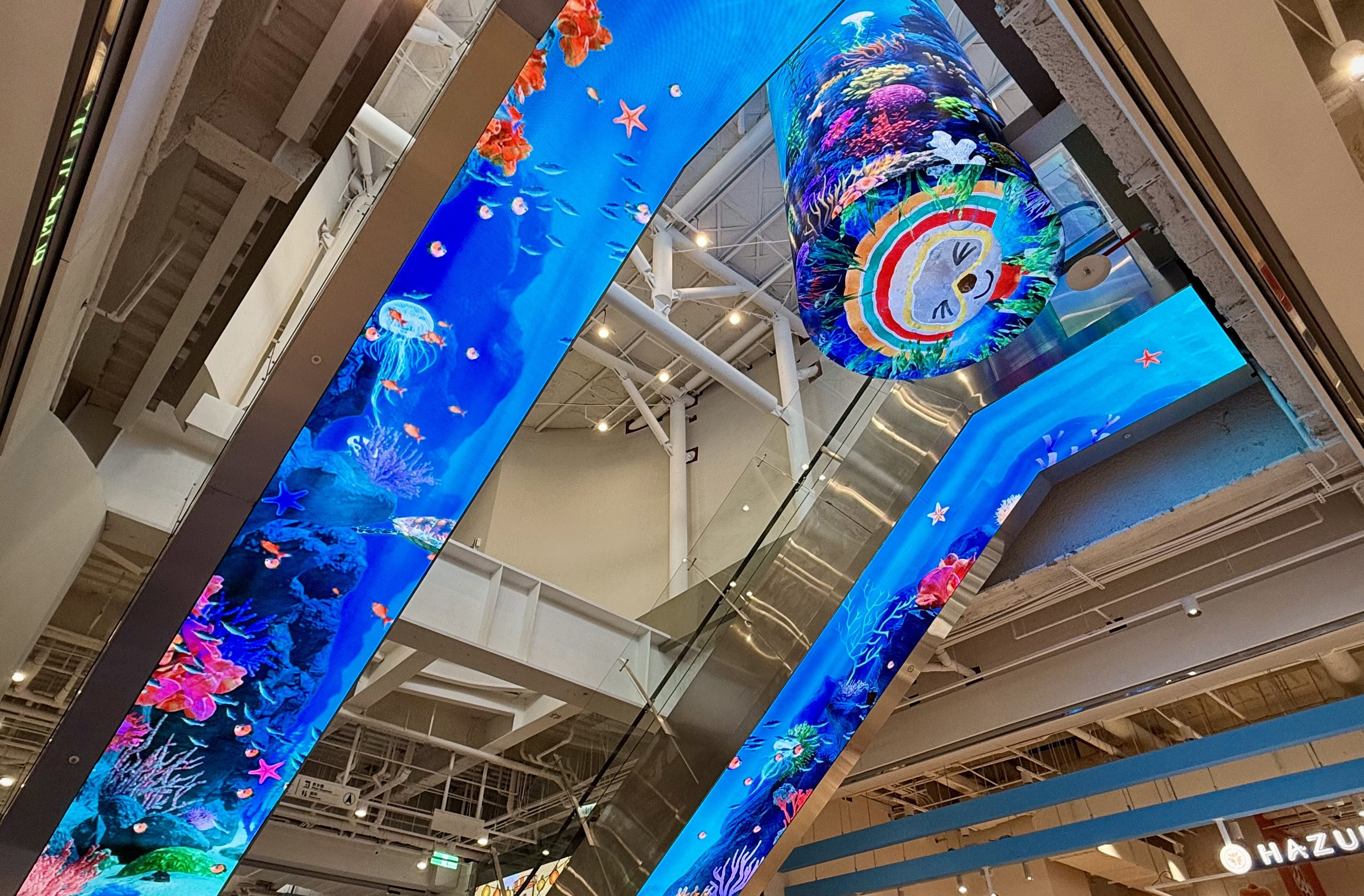 達擎與傑可達整合先進顯示技術與軟硬體應用服務，提供一系列大型LED顯示解決方案，為全新改裝開幕的「清水服務區」佈局嶄新視覺體驗。